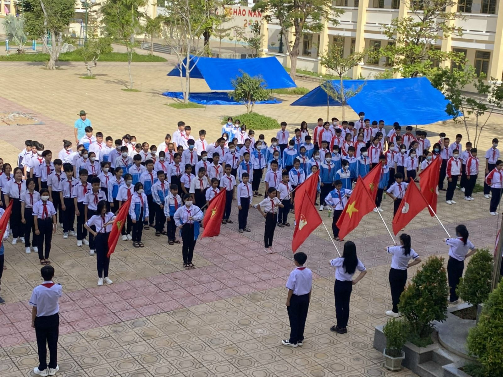 Kì trại huấn luyện "Đánh thức tố chất thủ lĩnh - Chỉ huy đội" của trường THCS và THPT Liên Việt Kon Tum